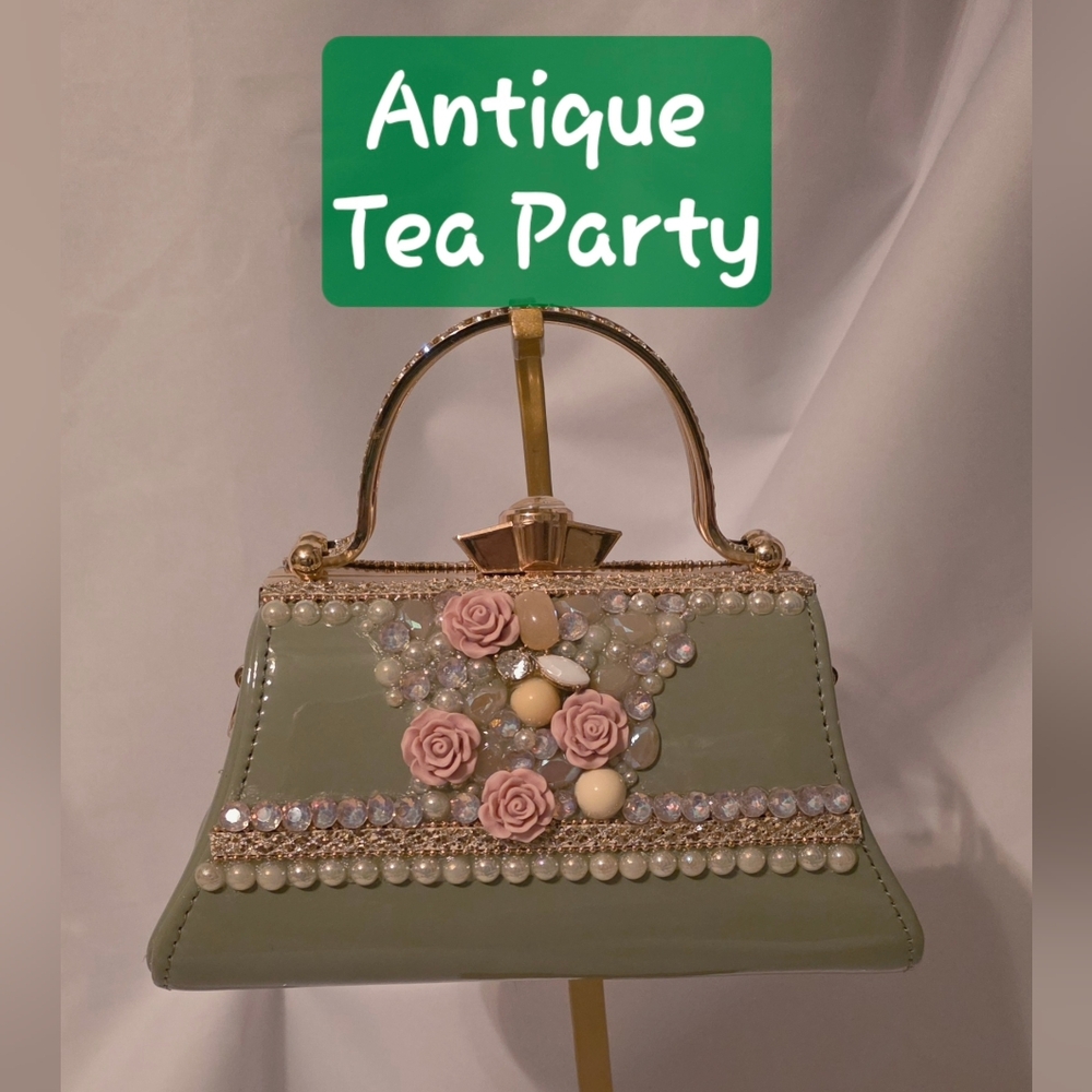 Handmade Pearl Chaos Pastel Green Antique Style Clutch - Antique Tea Party